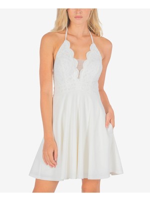 БЕЗМОЛВНОЕ женское короткое вечернее платье без рукавов цвета слоновой кости с завязкой на шее Размер: 5