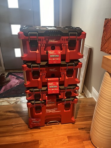 Milwaukee 48-22-84KIT4 PACKOUT 4 Piece Rolling Tool Box