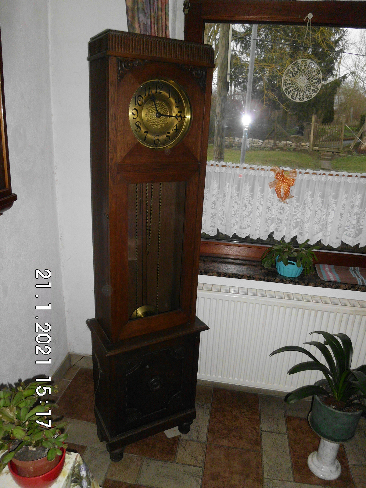 Alte Standuhr