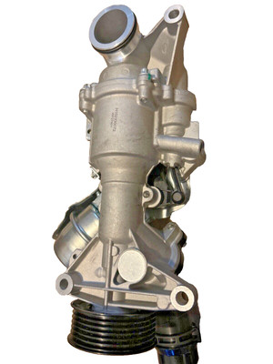 New Engine Water Pump 2742000301 For Mercedes E-Klasse Coupe C207 2015-2018