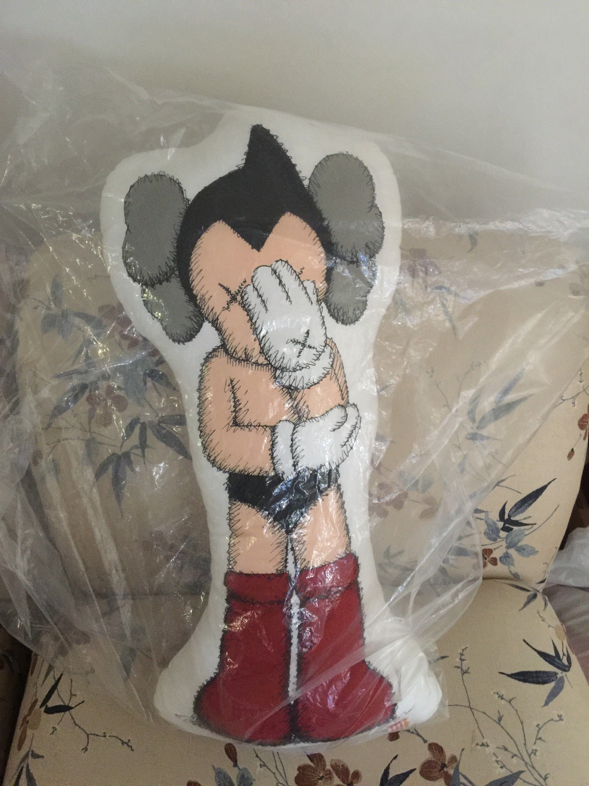 NWT RARE SEALED AUTH KAWS ORIGINALFAKE ASTRO BOY PILLOW NWT RARE SEALED AUTH KAWS ORIGINALFAKE ASTRO BOY PILLOW