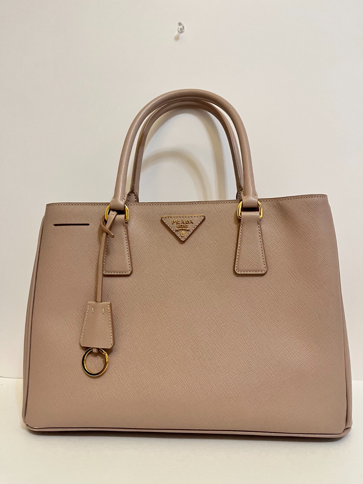 ハンドバッグ PRADA SAFFIANO LUX LEATHER HANDBAG Prada Saffiano Leather Lux Small Top Handle Viola Purple