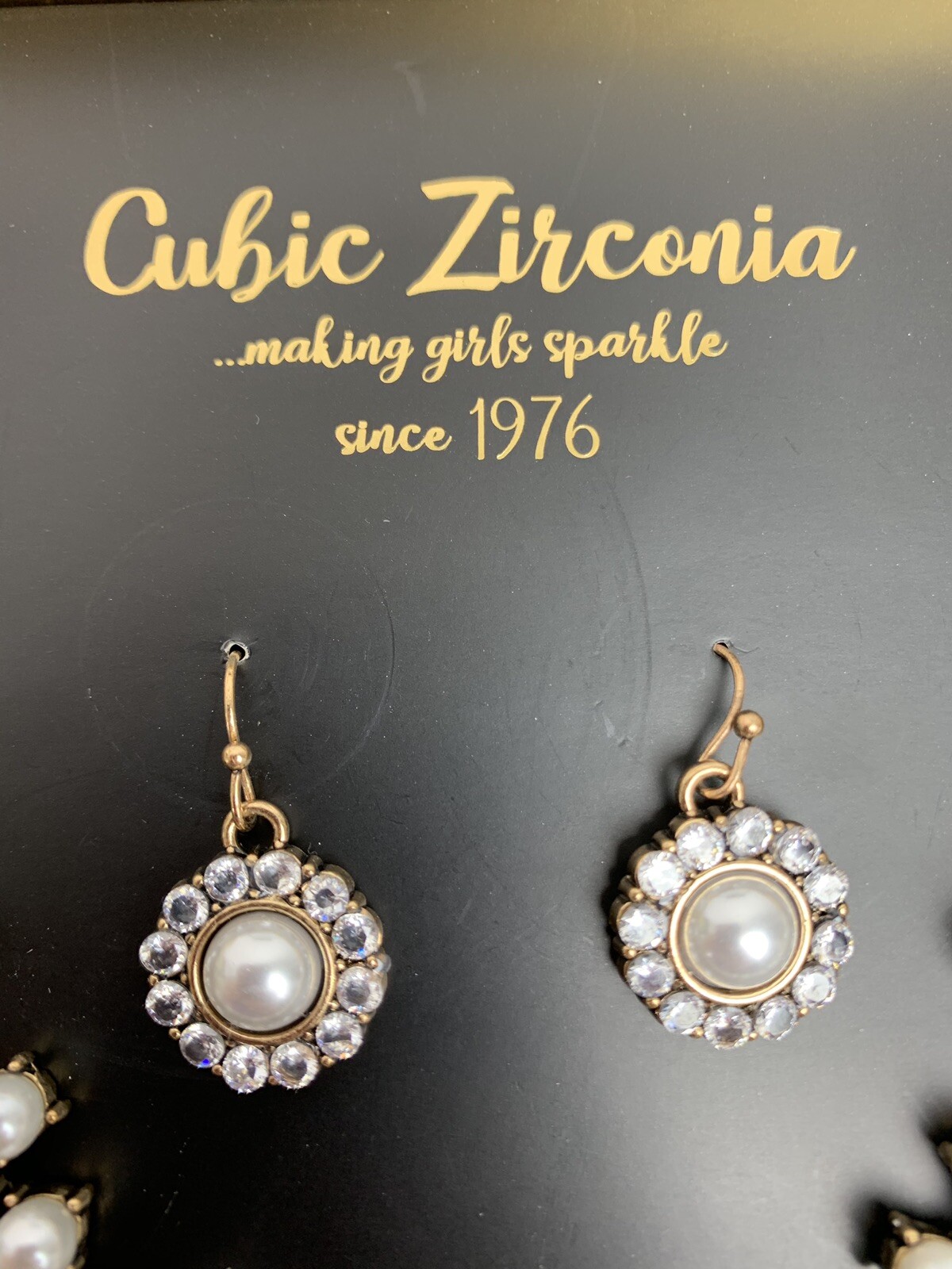 Gold BEAUTIFUL Cubic Zirconia Earrings and Necklace set *Rain of Crystals*