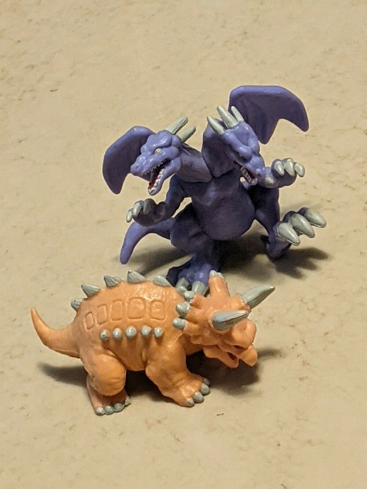 LALATOY TWO HEADED DINO KING 双生恐竜王 ⚡️⚡️双生恐竜王⚡️⚡️ 《墓場の生誕祭》に、台湾のソフビ