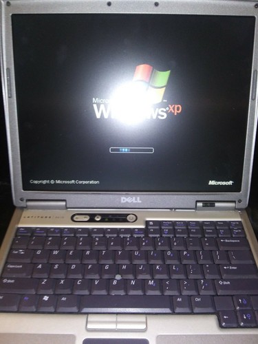 Dell Latitude D610 Laptop - Pentium M 1.60GHz, 1GB RAM