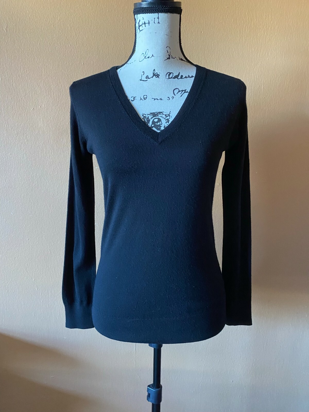 Theory Naydeen Sweater カシミヤ100% ニット　濃紺 Theory Naydeen Sweater カシミヤ100% ニット 濃紺 - メルカリ