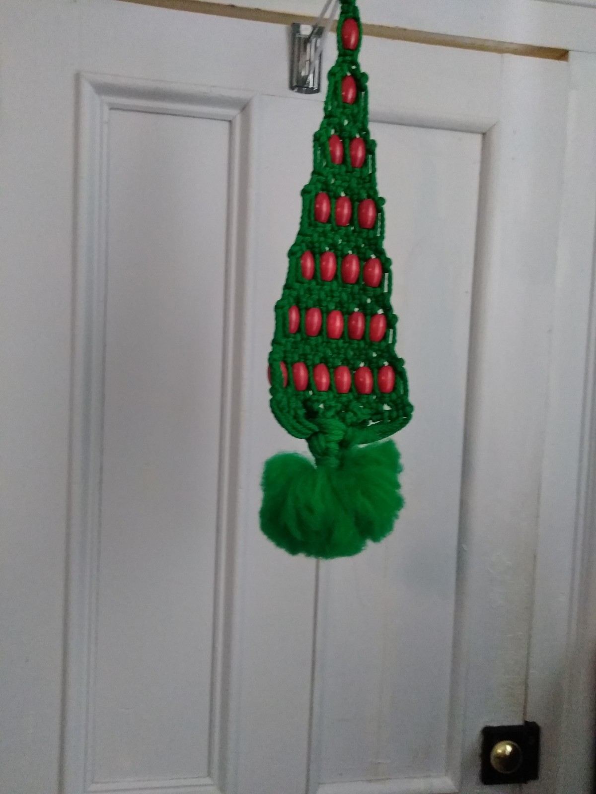 Vtg Macrame Green Christmas Tree Wall Hanging Red Bead balls Mid Century
