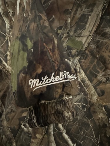 SUPREME SUPREME MITCHELL & NESS NCAA HOODED STADIUM JACKET WOODLAND CAMO SMALL CONFIRMED