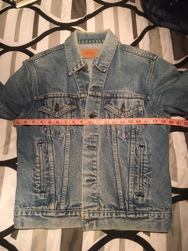 Vintage 80's Levi's blue denim jacket size 40 Red little”e” tab