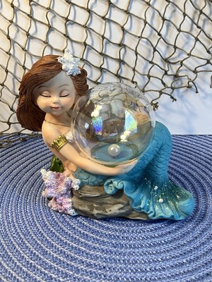 Mermaid with Bubble & Pearl inside,  5.25  New In Box 2011