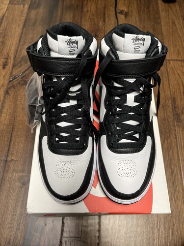 【Nike x Stussy】Air Force 1 '07 Mid SP Black◆DJ7840-002◆ Nike x Stussy Air Force 1 '07 Mid SP Black White Panda