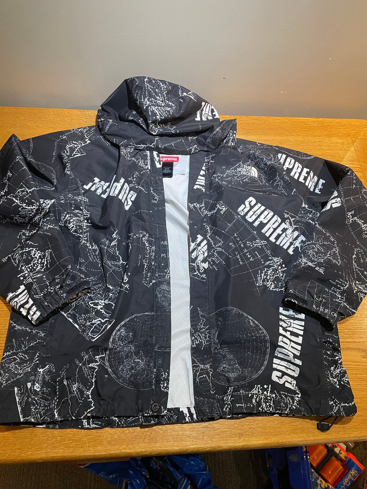 Supreme X The North Face Windbreaker venture Jacket 2012 Extra