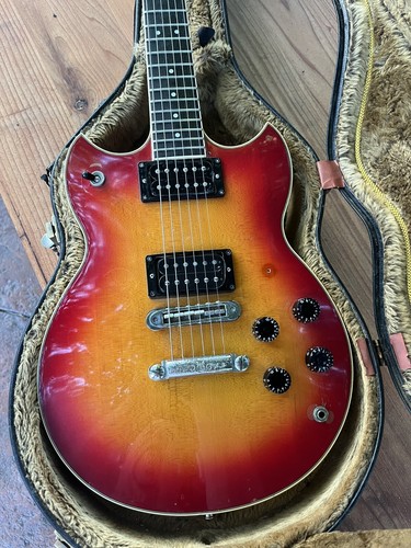 ギター YAMAHA SG1500 OS Made in Japan YAMAHA SG1500 Red Gold Hardware Made in Japan 1983 SG Type