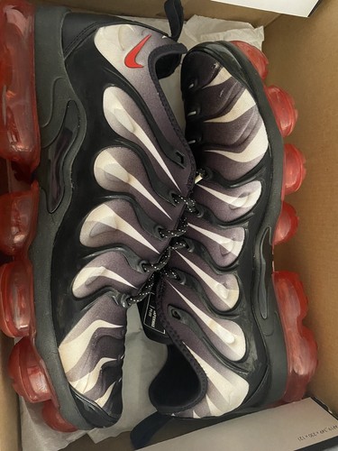 nike air vapormax plus shark