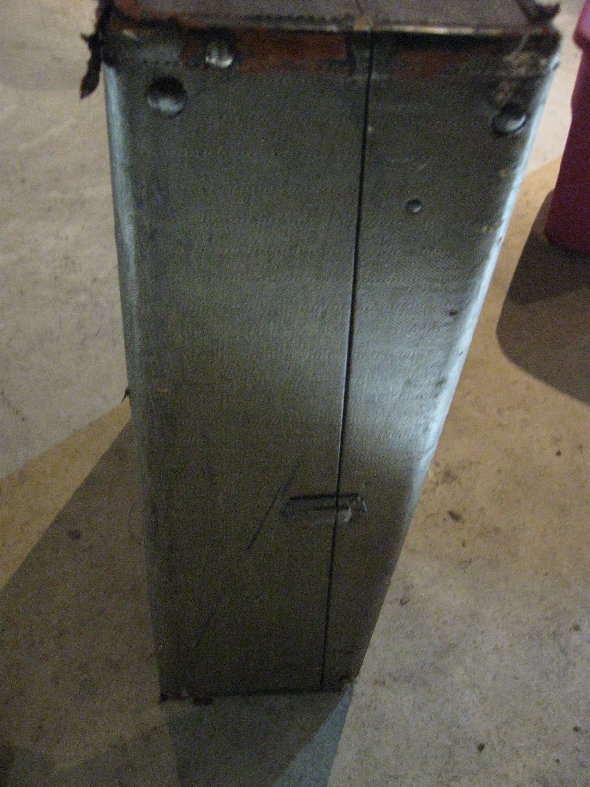 Vintage Antique Trunk/Suitcase 29