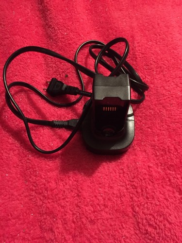 Microsoft Xbox 360 Quick Charge Kit - Dual Controller Battery Charger - Black