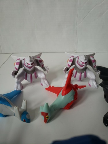 MCDONALDS 2018 POKEMON, lot of 8 toys duplicates