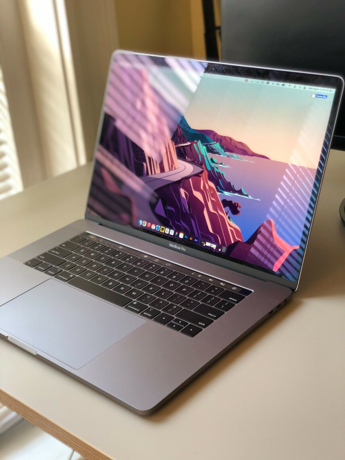 Barely Used Apple Macbook PRO 15 inch (Intel Core i7 8th Gen) 16 GB RAM Mid 2018 | eBay Barely Used Apple Macbook PRO 15 inch (Intel Core i7 8th Gen) 16 GB RAM Mid 2018 | eBay