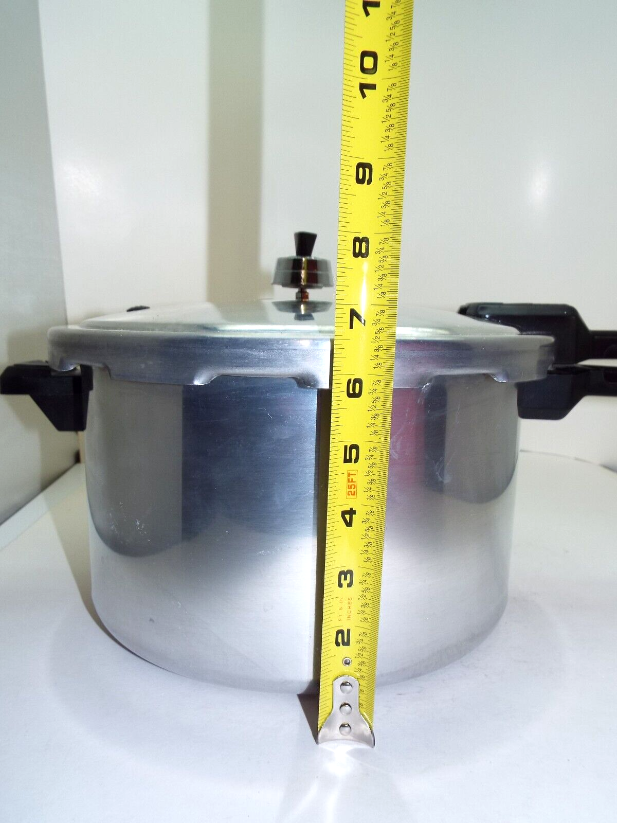 PRESTO SUPER SIX 6 QUART ALUMINUM PRESSURE COOKER 01263