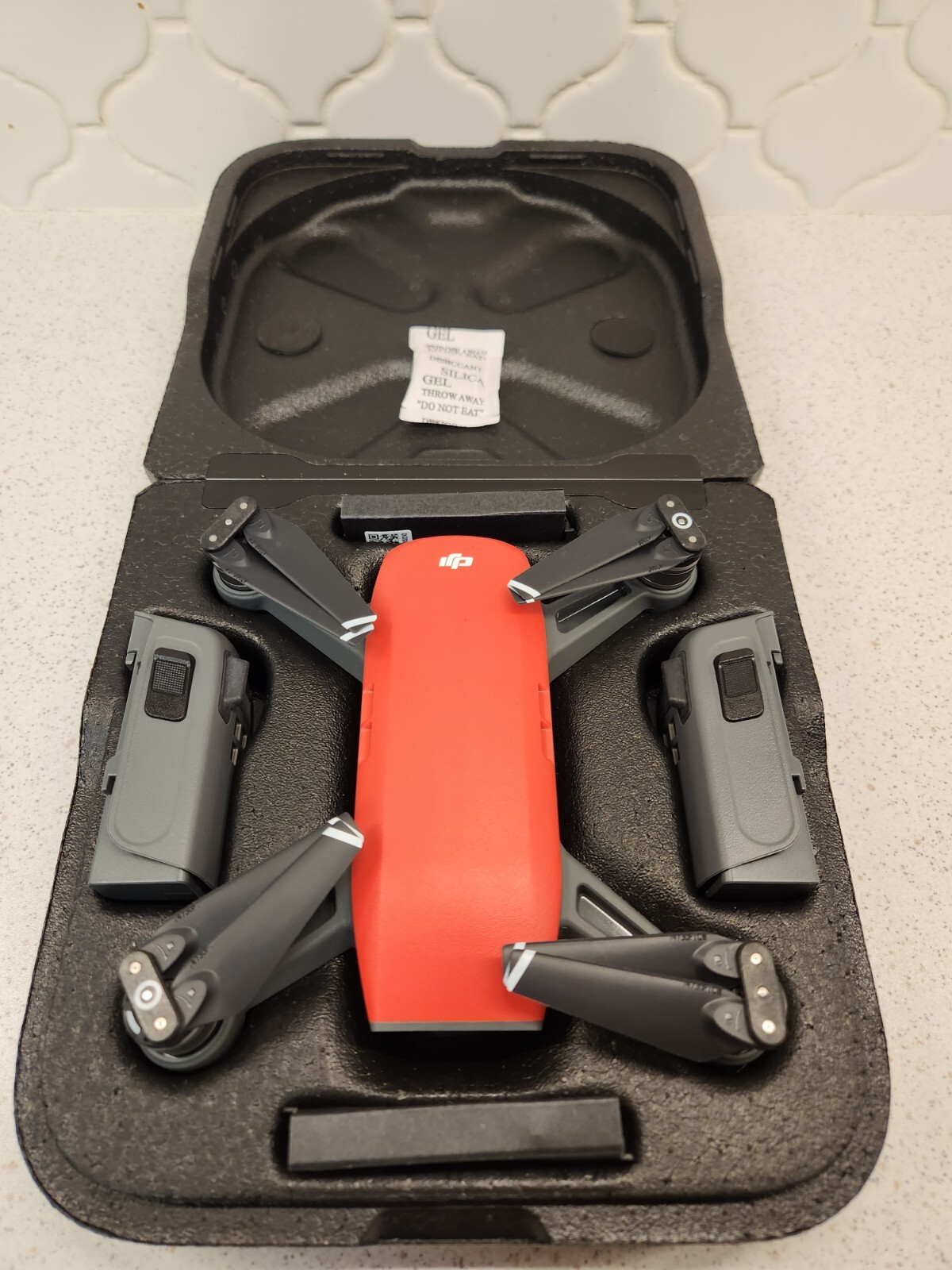 ホビーラジコン DJI Spark Quadcopter (Lava Red) DJI Spark Drone in Sunrise Yellow - Walmart.com
