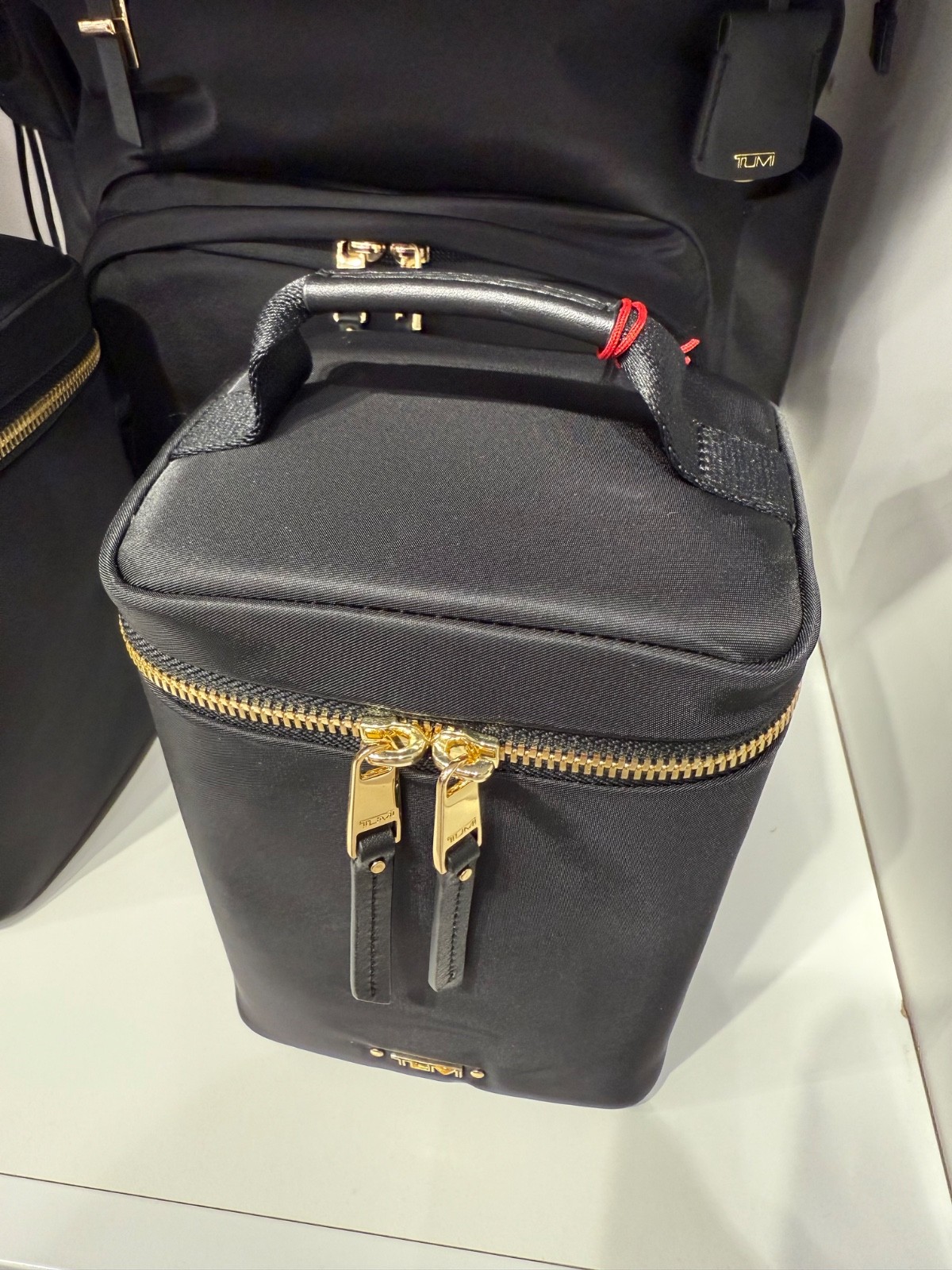 おはし　TUMI VOYAGEUR バッグ　新品未使用 NEW Tumi Voyageur SMALL 7.25” x 5.5” Nylon Train Case