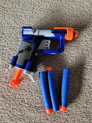 NERF N-Strike Elite エアソフトガン 青/オレンジ NERF N-Strike Elite エアソフトガン 青/オレンジ NERF N Strike