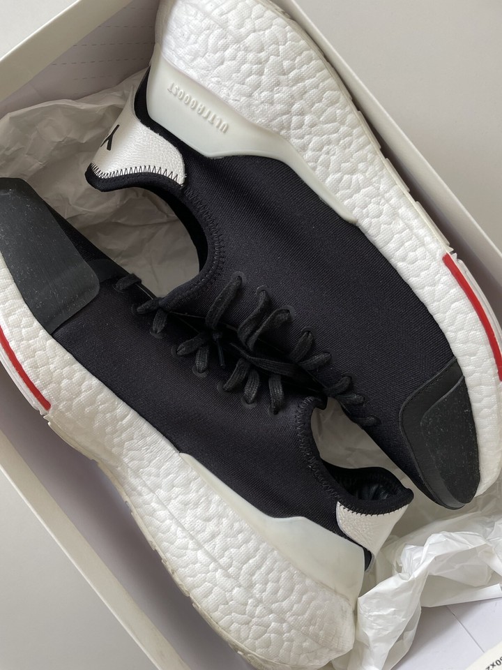 y3 near me