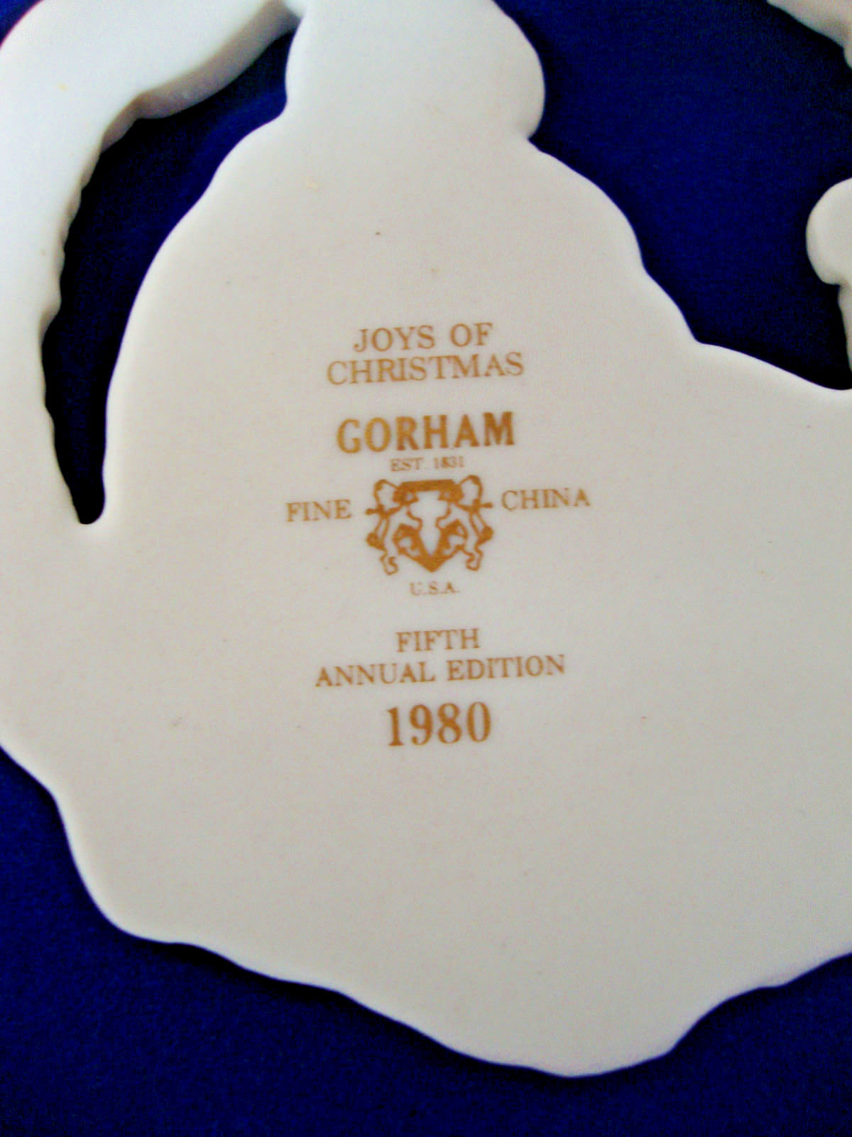 Gorham Joys of Christmas Noel Ornament Medallion 1980 Christmas Story with Box
