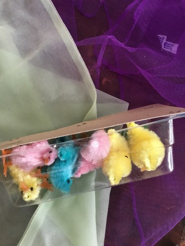 Vtg EASTER CHENILLE CHICKS Plastic Feet Pompom  Taiwan