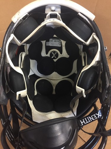 USED XENITH X2 YOUTH FOOTBALL HELMET - LARGE - BLACK