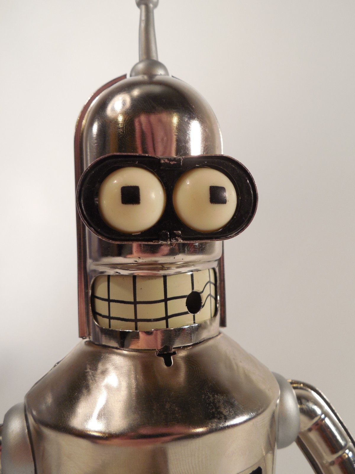 Futurama Official Bright N' Shiny Bender Action Figure w/ Box Matt Groening 2004