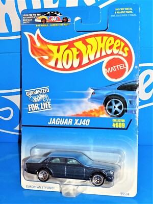 Hot Wheels 1997 Mainline #609 Jaguar XJ40 Dark Blue w/ WSPs