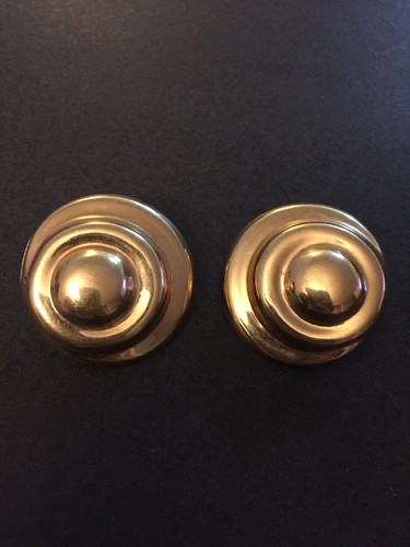 Vintage 14K Yellow Gold Big Round Shell Omega Back Earrings 16g