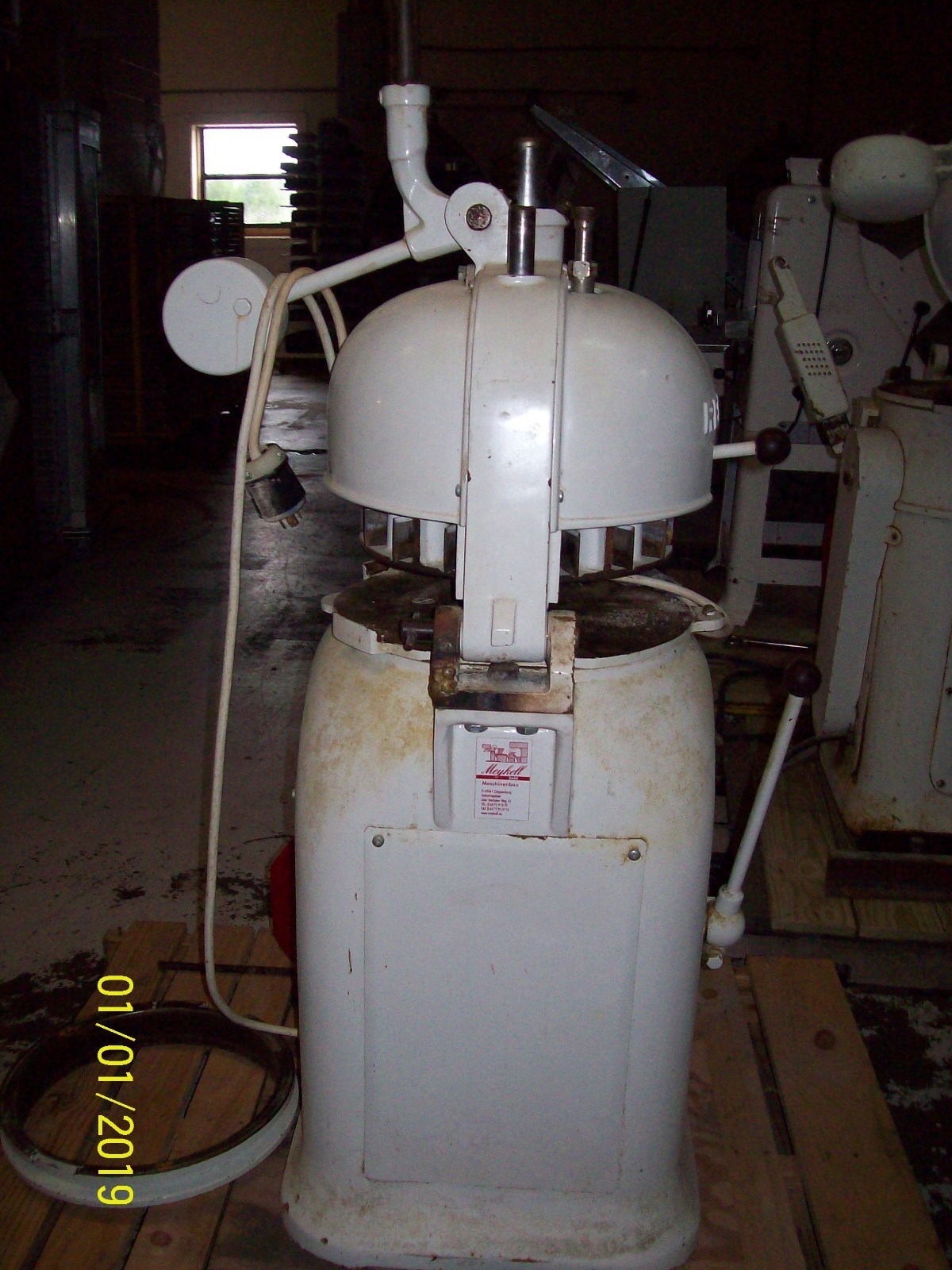 RECORD BUN/ROLL, DOUGH DIVIDER/ROUNDER with 2 plates