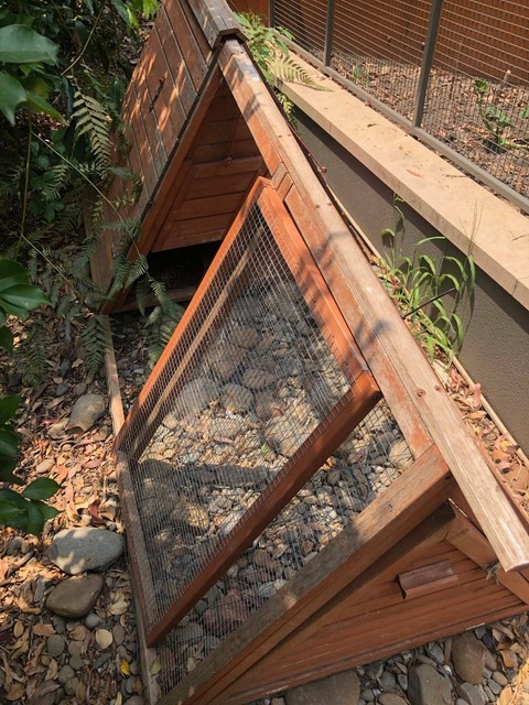  Chicken coop - triangular Pet Products Gumtree 