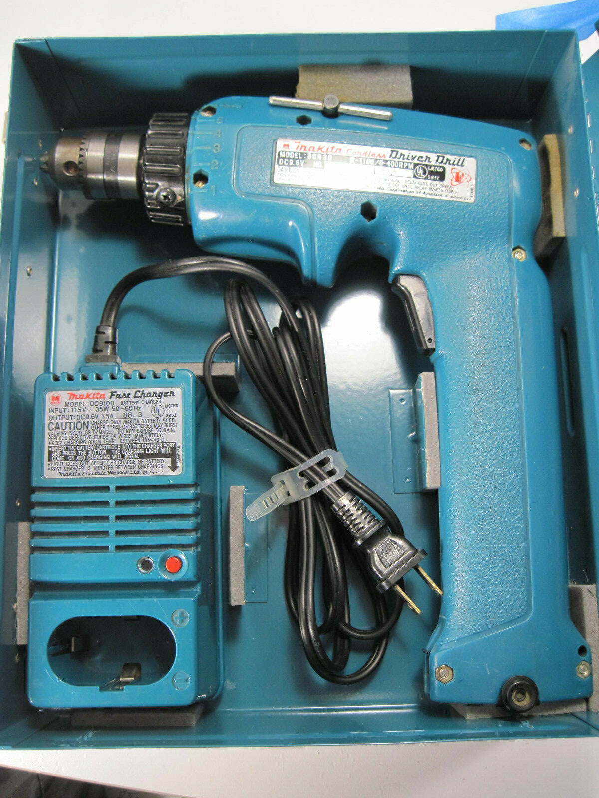 Makita Cordless Driver Drill Model 6093D - Fast Charger Case & Battery Tested