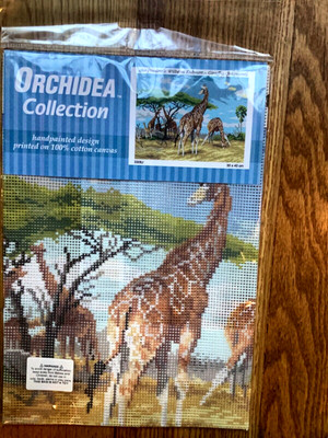 Orchidea needlepoint canvas ''Giraffes'' #3308J,  15.75'' X 11.8'' +Yarn