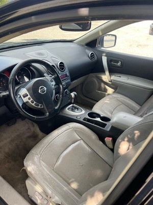 image 6 of interior