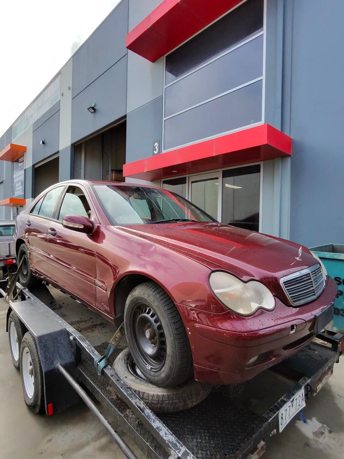 2002 C Class MERCEDES STEERING COLUMN W203 11/00-06/07 image 9