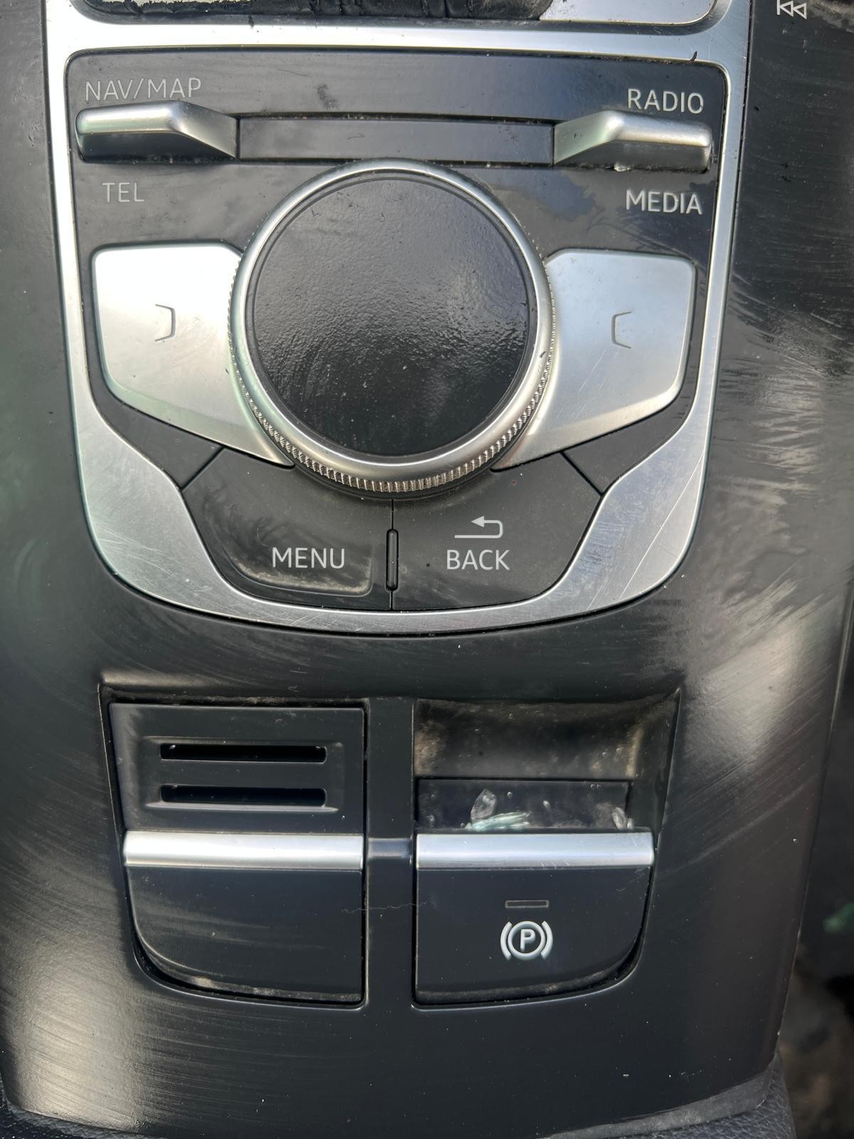 AUDI A3 8V 03/2013-10/2020 GLOVE BOX - thumbnail 10