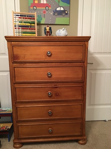 Ashley Furniture Full Size 5-Piece Bedroom Set