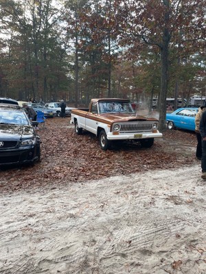 Owner 1978 Jeep J10 White 4WD Automatic