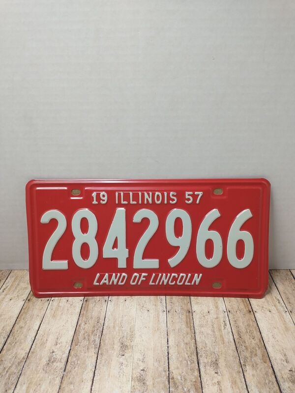 1957 ILLINOIS Motor Vehicle Automobile License Plate 2842966 Unused