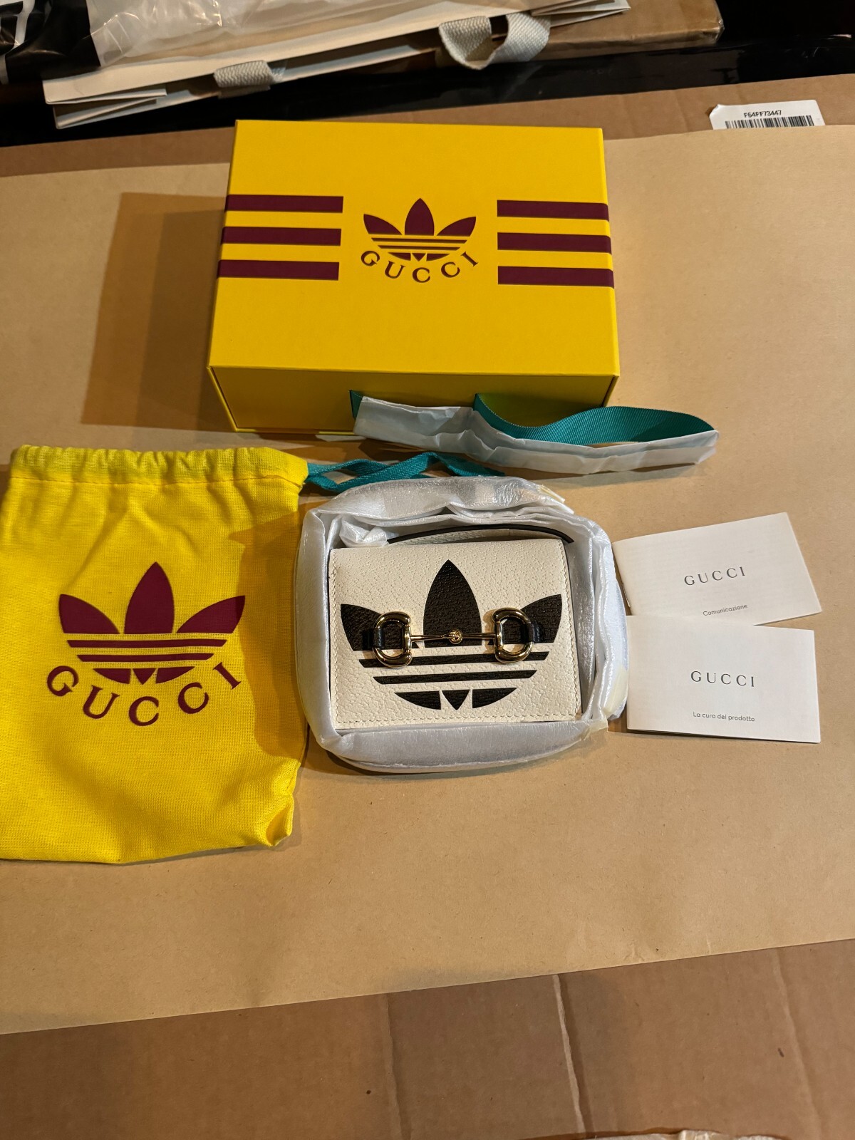 adidas x Gucci card case with Horsebit ショッパー付 Gucci x Adidas Horsebit Card Case Off White Black, (100