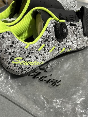 Scurtain Road Bike Cycling Shoes Indoor/Outdoor Black/Yellow Mens 45 *NEW*