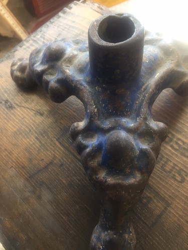 Antique Cast Iron Flag Stand Victorian Style 3-Leg Pole Holder FF419