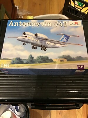Amodel 1434 - 1/144 Antonov An-74T Transport Aircraft, scale plastic model kit 
