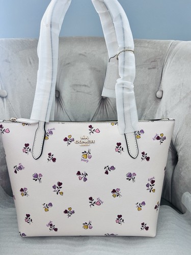 NWT Coach CW397 Fiona Zip Tote Bag With Heart Print Handbag