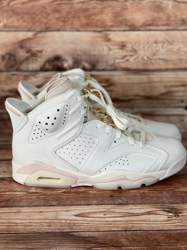 シューズ(女性用) NIKE WMNS AIR JORDAN 6 RETRO Gold Foops Women's Air Jordan 6 'Gold Hoops' Release Date. Nike SNKRS