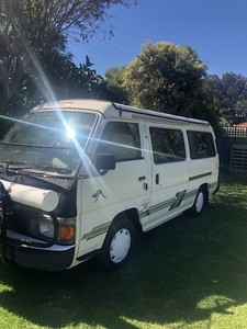 Nissan urvan 1988